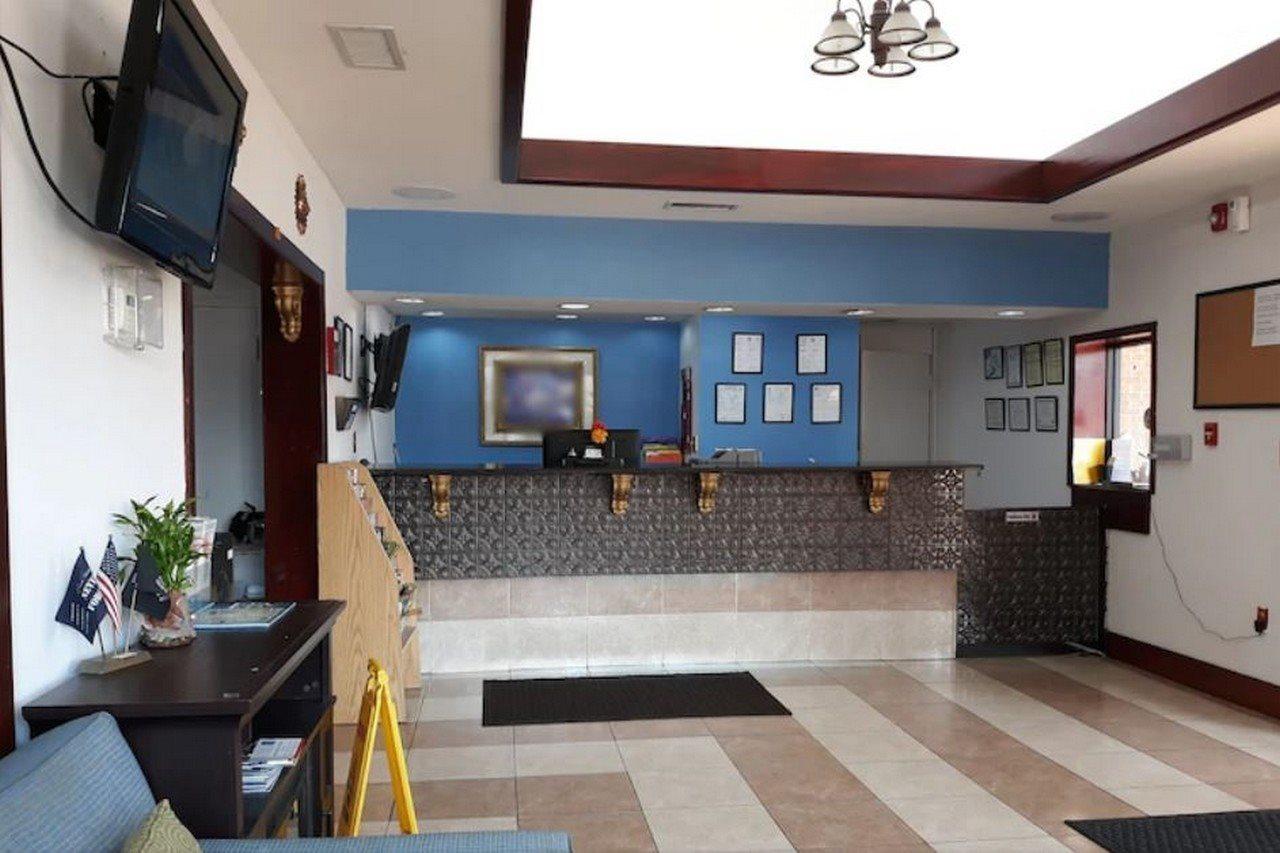 Americas Best Value Inn Stockbridge Buitenkant foto