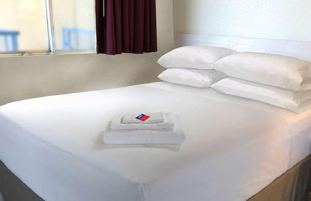 Americas Best Value Inn Stockbridge Kamer foto